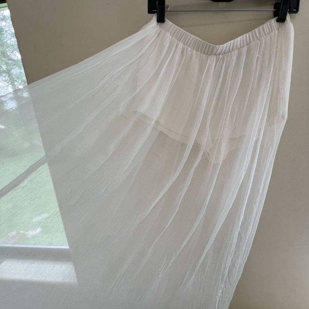 White Sheer Chiffon skirt with inside satin shorts - Picture 6 of 7